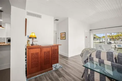 7833 1st Avenue S St Petersburg FL 33707