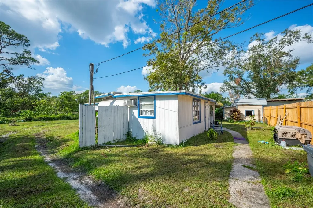 3221 & 3225 Crutchfield Road Lakeland FL 33805