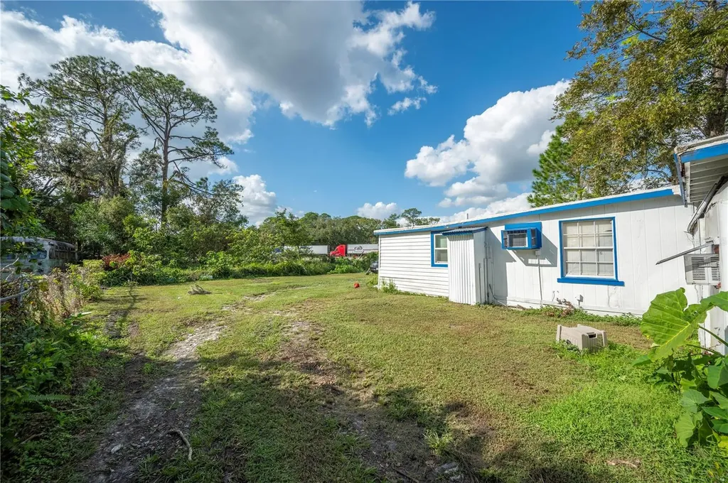 3221 & 3225 Crutchfield Road Lakeland FL 33805