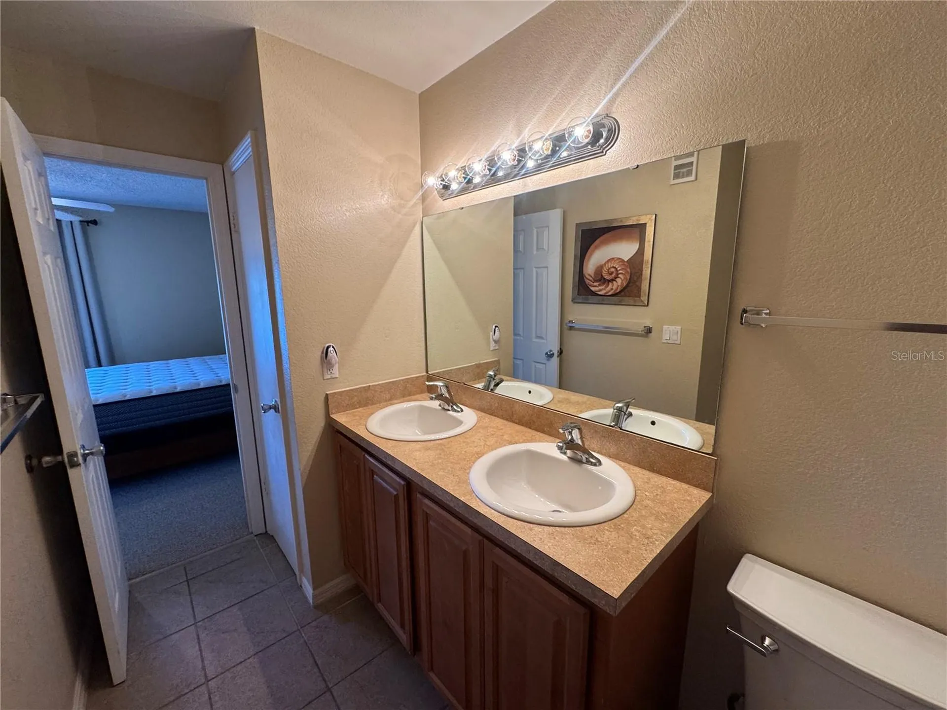 1065 S Hiawassee Road Orlando FL 32835