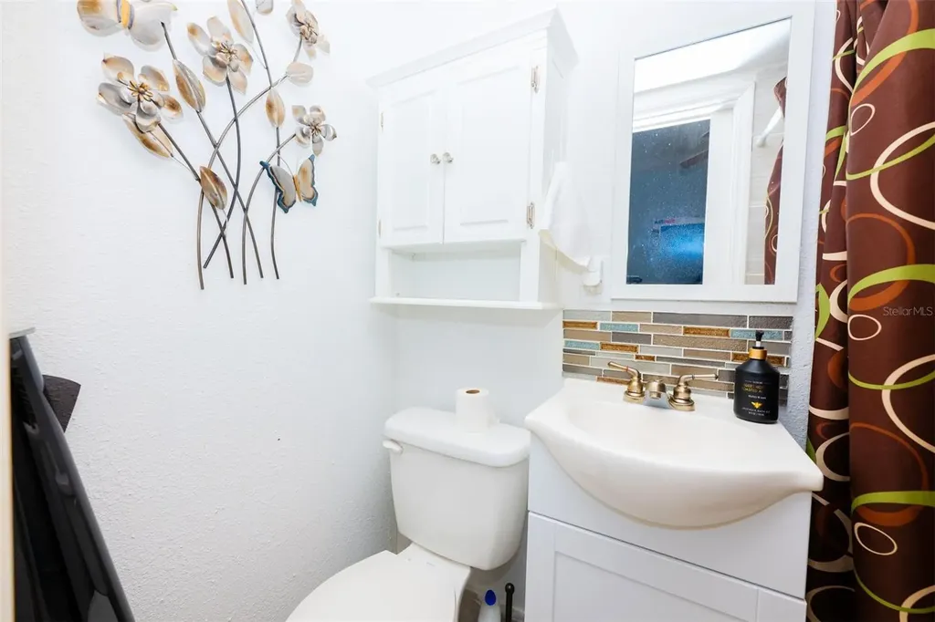 1966 Windcrest Lake Circle Orlando FL 32824