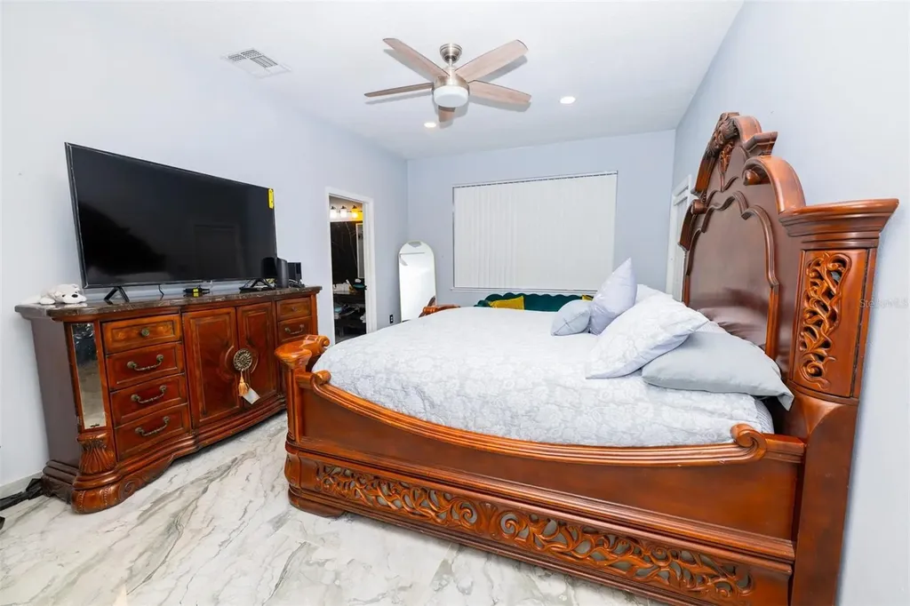 1966 Windcrest Lake Circle Orlando FL 32824