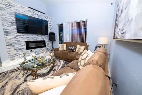 1966 Windcrest Lake Circle Orlando FL 32824