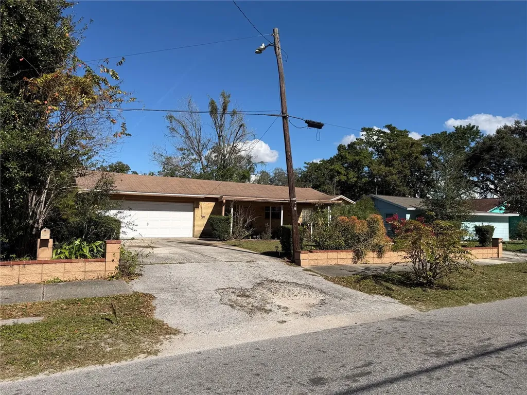 2010 E Chelsea Street Tampa FL 33610