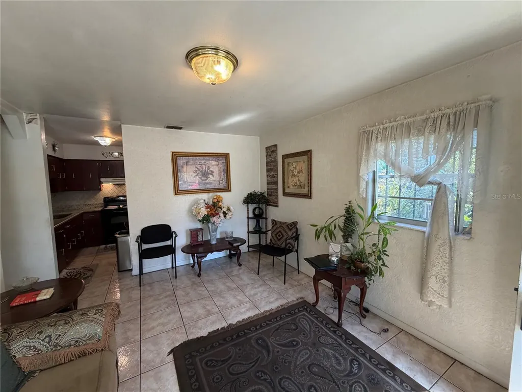 2010 E Chelsea Street Tampa FL 33610