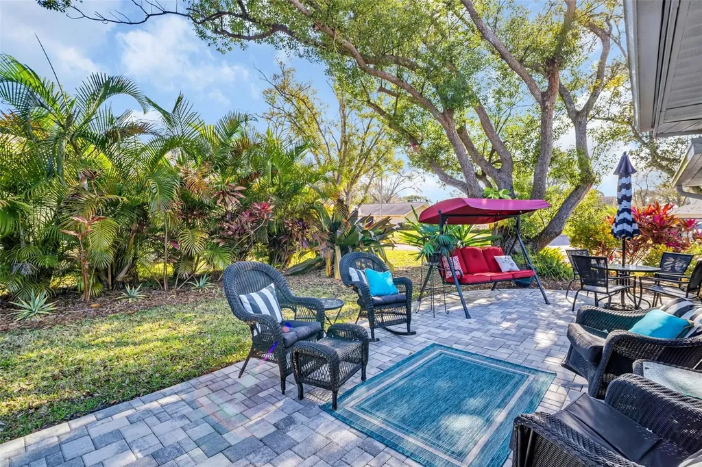 1303 Glengarry Drive Palm Harbor FL 34684
