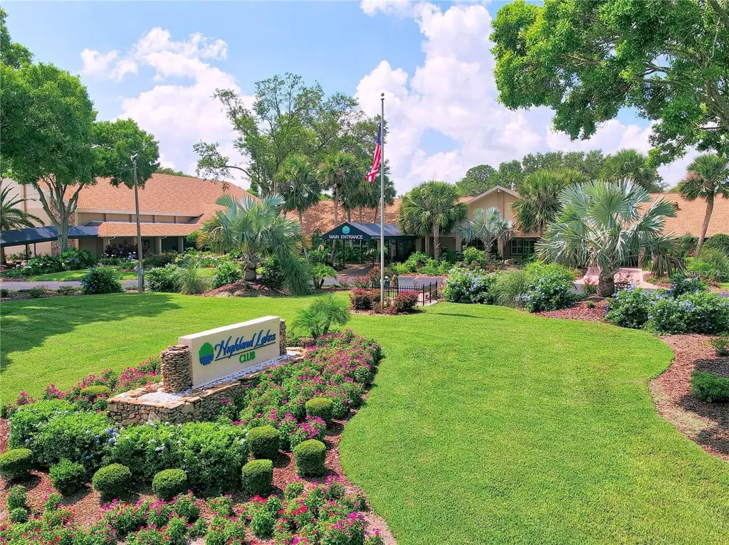 1303 Glengarry Drive Palm Harbor FL 34684