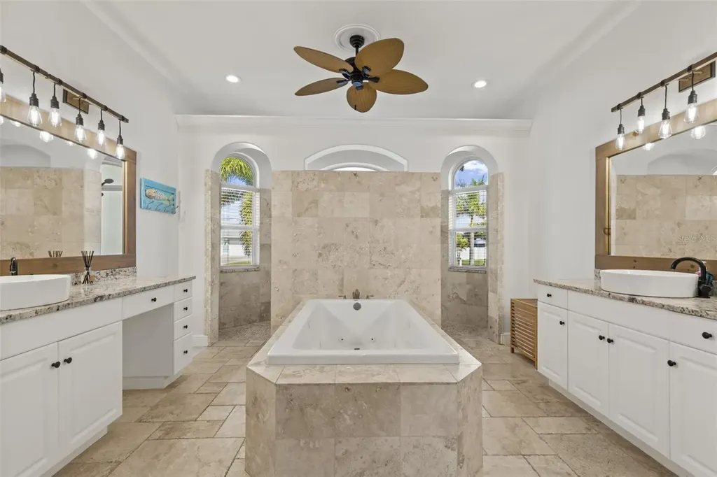 2114 SW 29th Terrace Cape Coral FL 33914