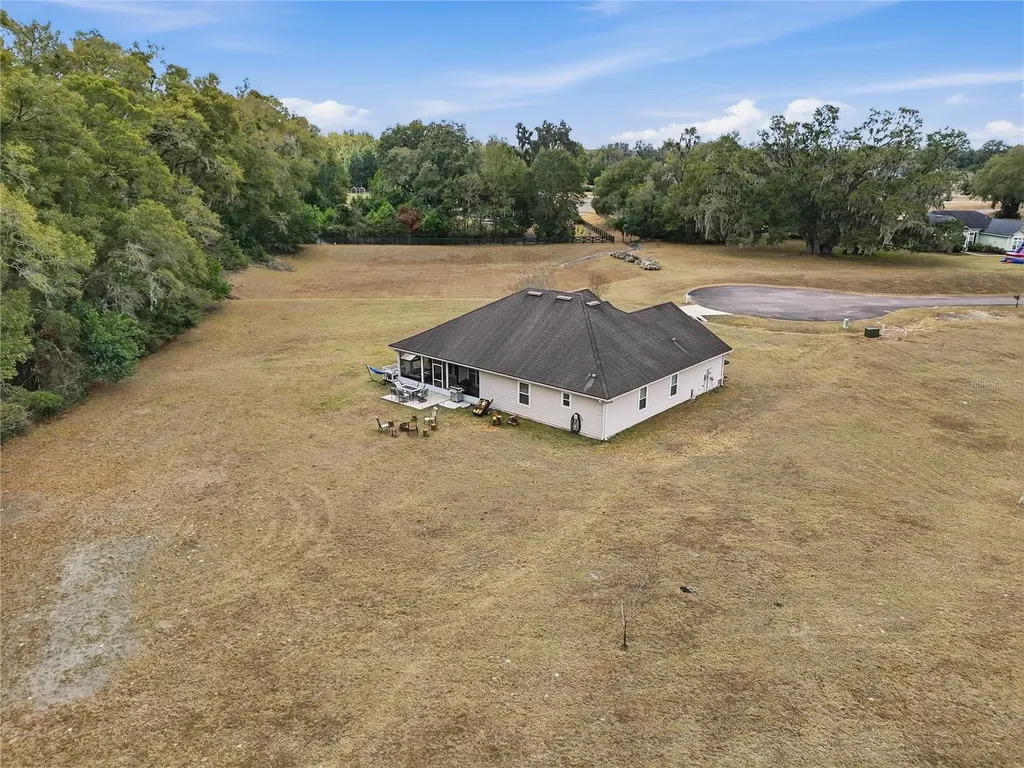 24934 NW 170th Road High Springs FL 32643