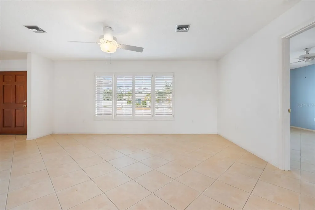 8219 Timber Lake Lane Sarasota FL 34243