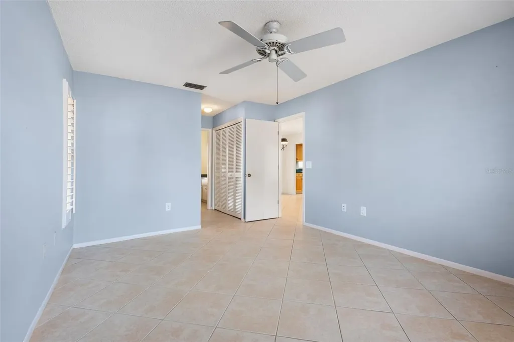 8219 Timber Lake Lane Sarasota FL 34243