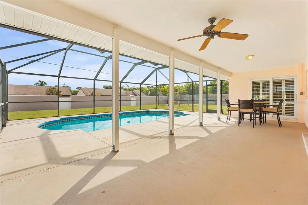 8219 Timber Lake Lane Sarasota FL 34243