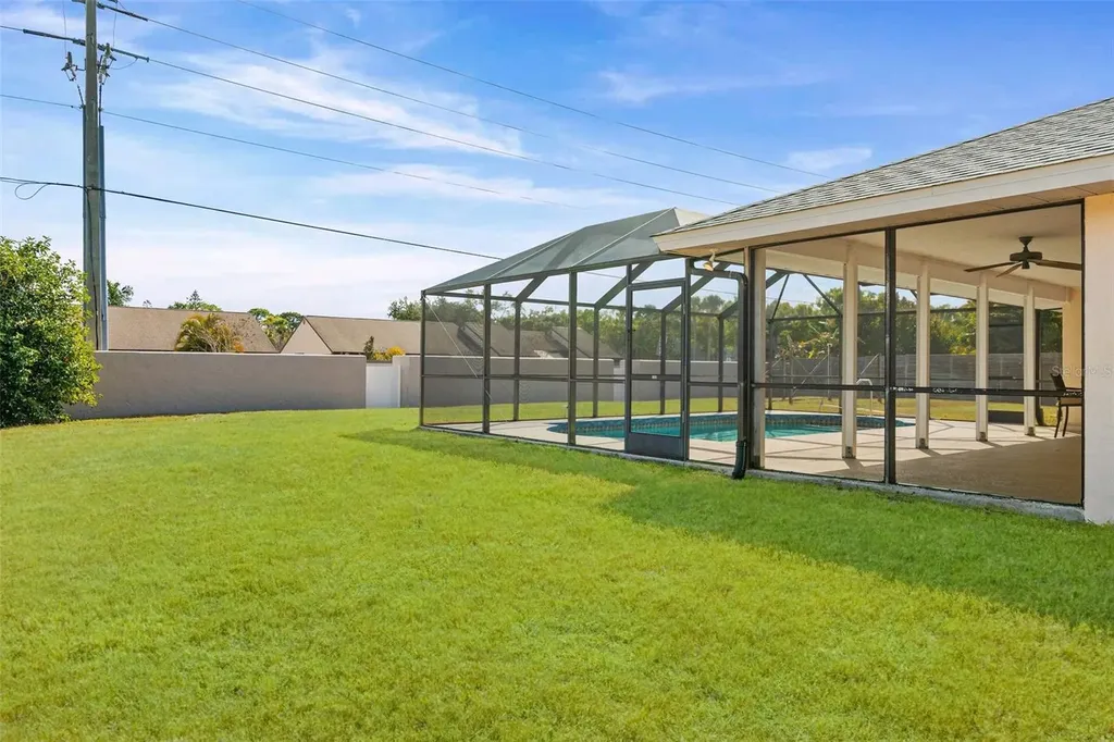 8219 Timber Lake Lane Sarasota FL 34243