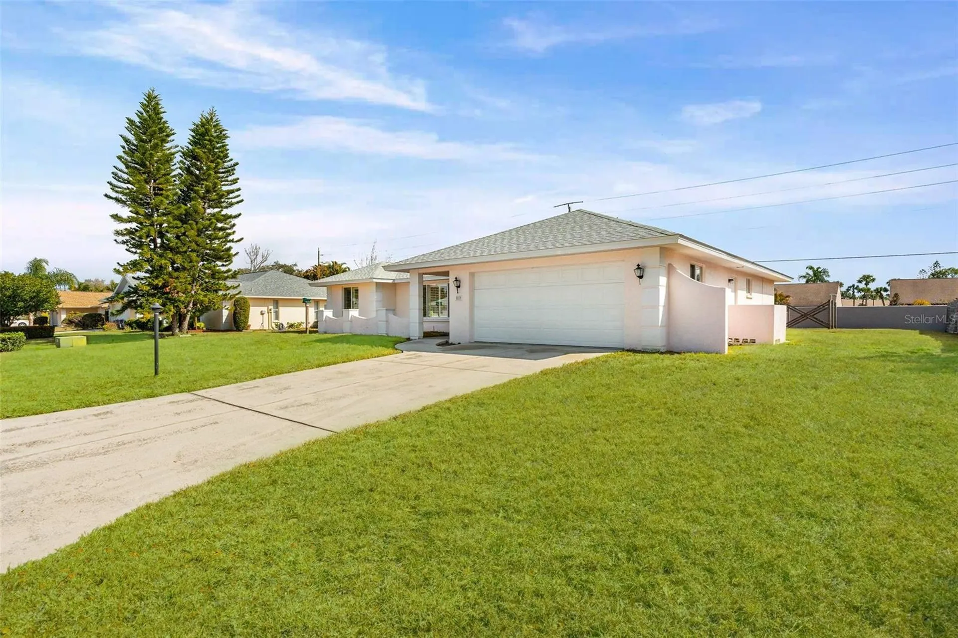 8219 Timber Lake Lane Sarasota FL 34243