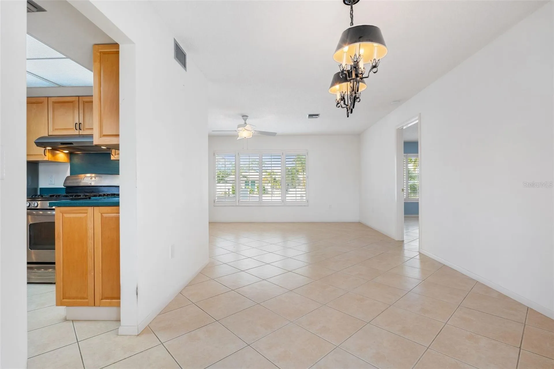 8219 Timber Lake Lane Sarasota FL 34243