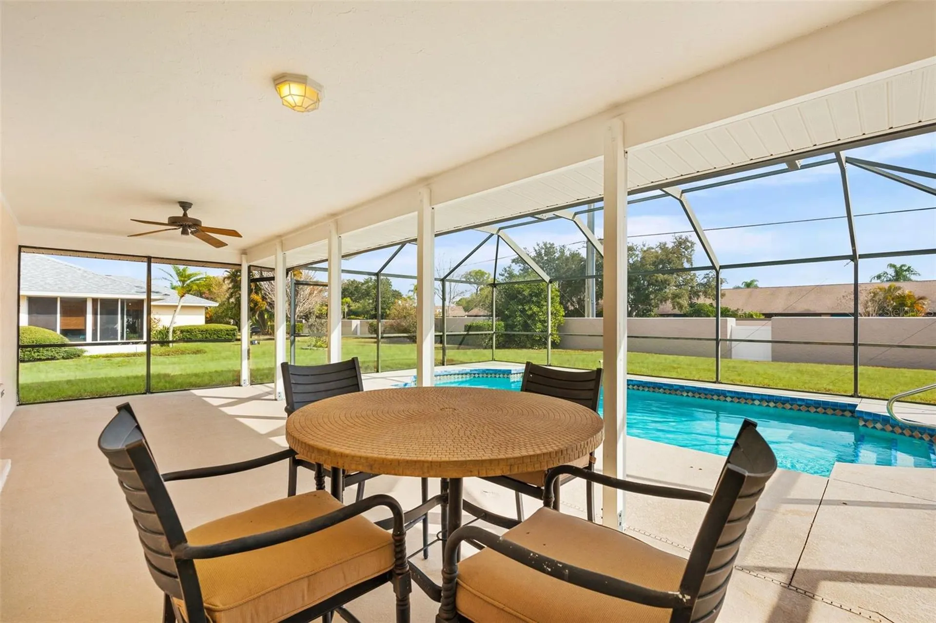 8219 Timber Lake Lane Sarasota FL 34243