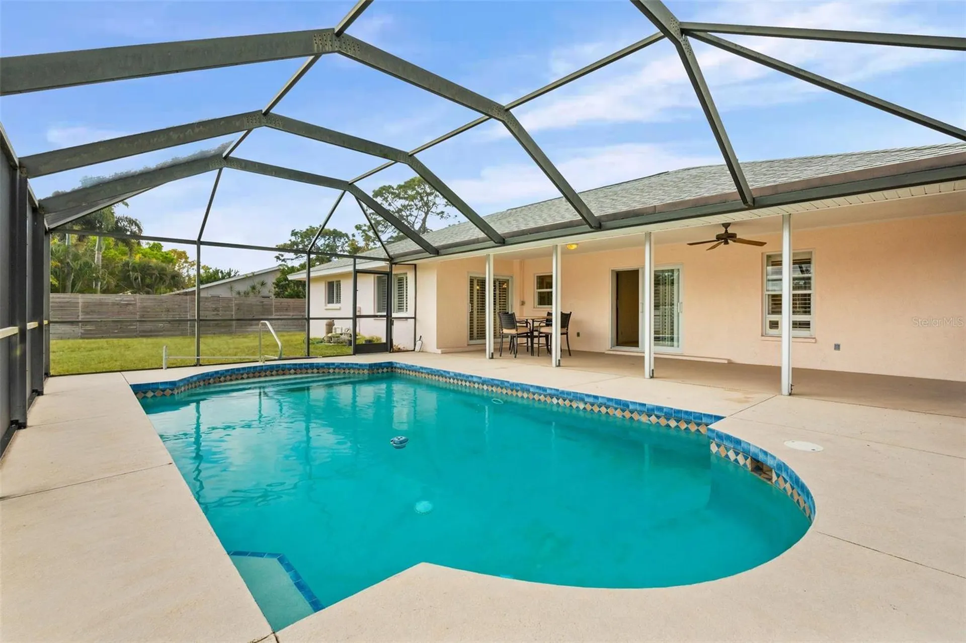8219 Timber Lake Lane Sarasota FL 34243