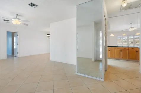 8219 Timber Lake Lane Sarasota FL 34243