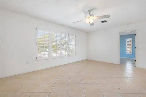 8219 Timber Lake Lane Sarasota FL 34243