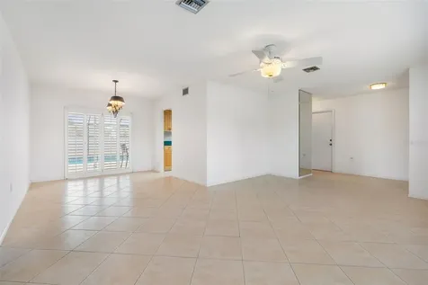 8219 Timber Lake Lane Sarasota FL 34243