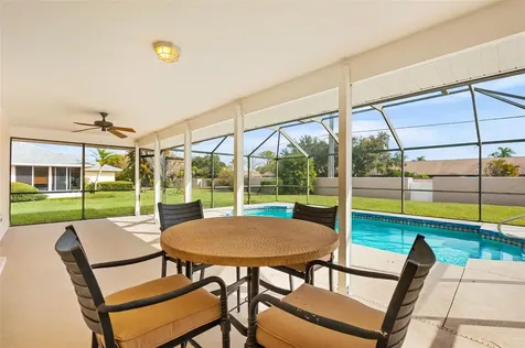8219 Timber Lake Lane Sarasota FL 34243
