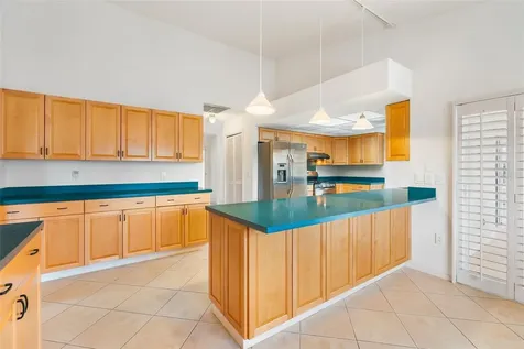 8219 Timber Lake Lane Sarasota FL 34243