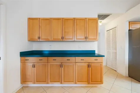 8219 Timber Lake Lane Sarasota FL 34243