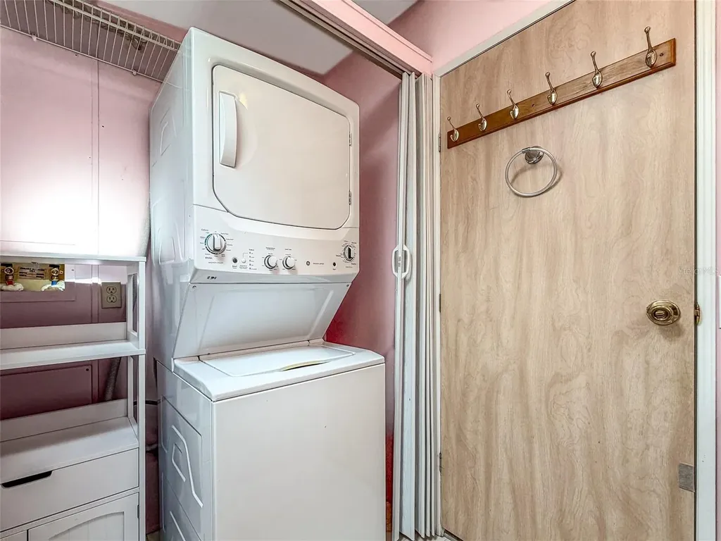 522 Starboard Avenue Edgewater FL 32141