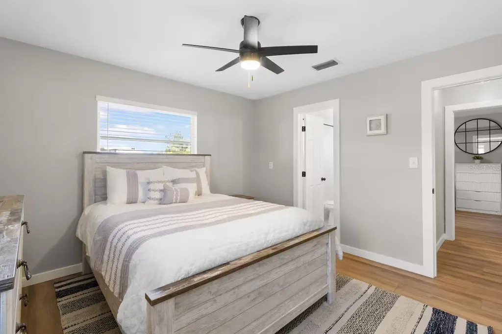 824 Seabreeze Drive Ruskin FL 33570