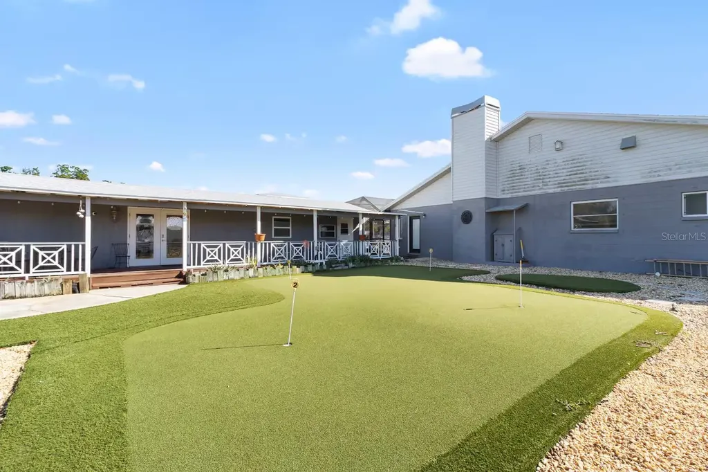 824 Seabreeze Drive Ruskin FL 33570