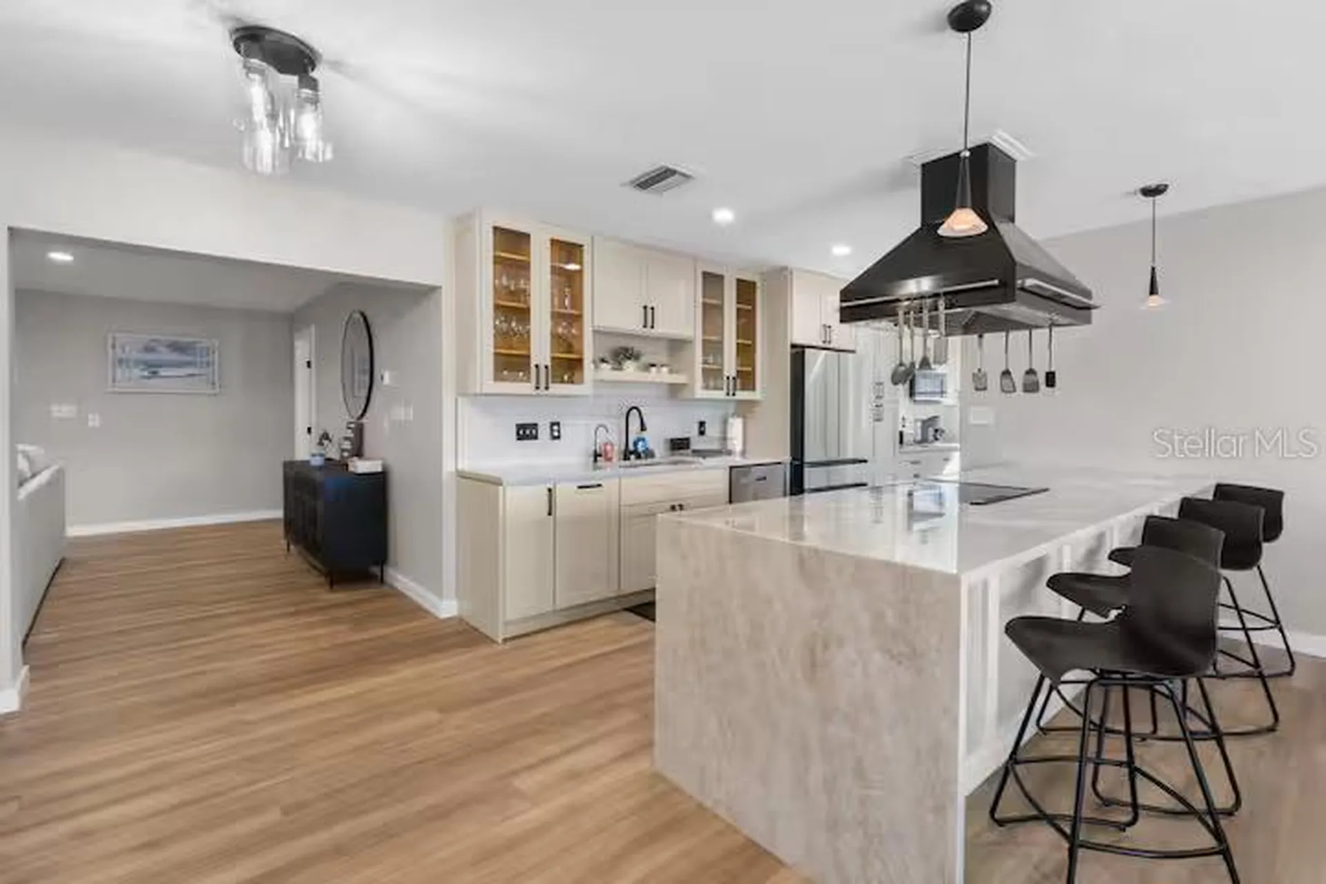 824 Seabreeze Drive Ruskin FL 33570