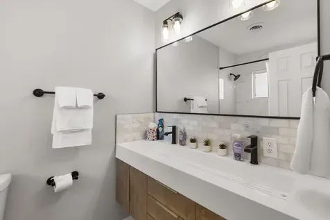 824 Seabreeze Drive Ruskin FL 33570