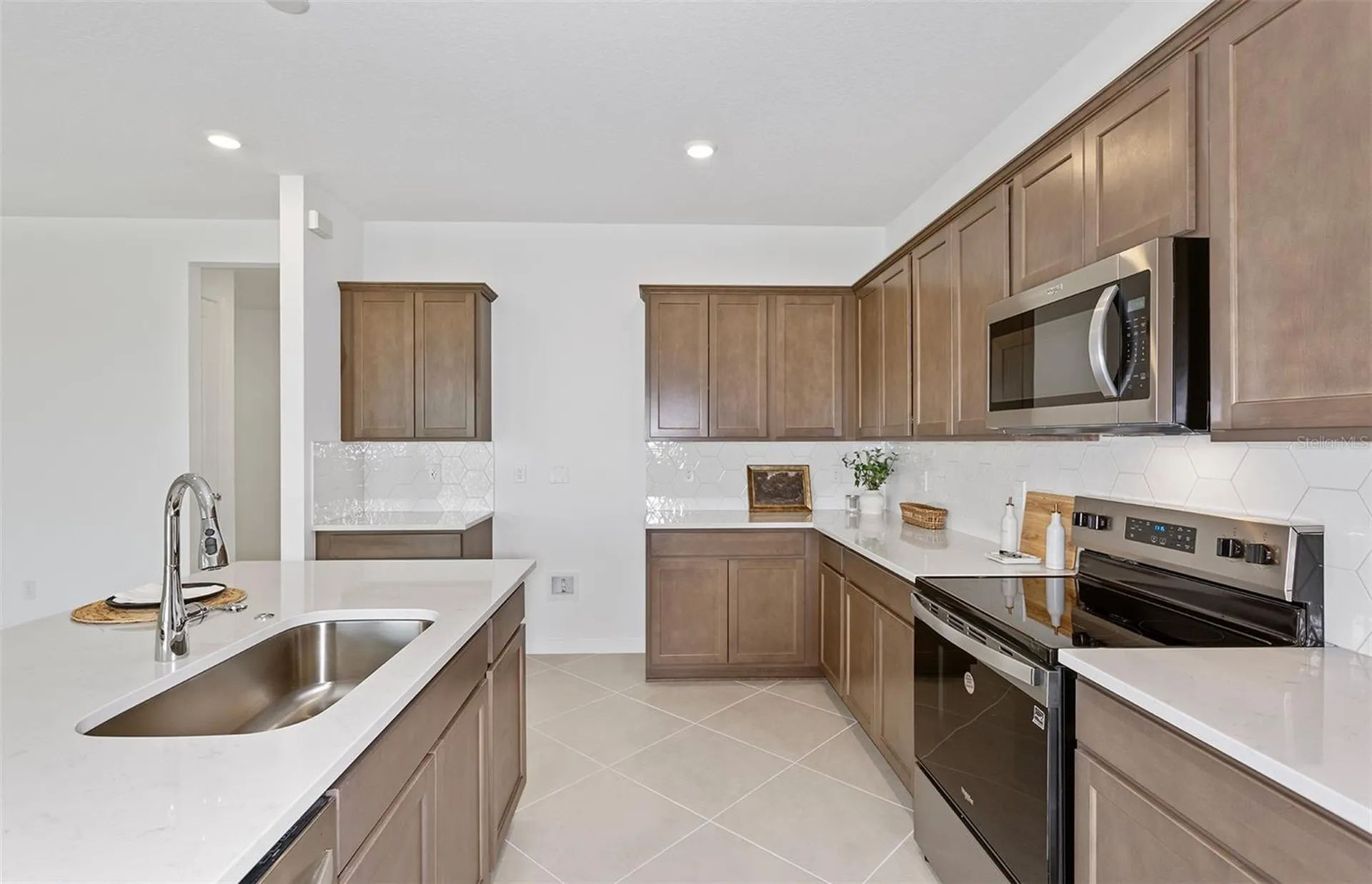9738 Autumn Ridge Avenue Riverview FL 33578
