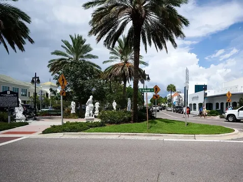 1770 Benjamin Franklin Drive Sarasota FL 34236
