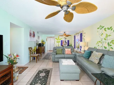 1770 Benjamin Franklin Drive Sarasota FL 34236