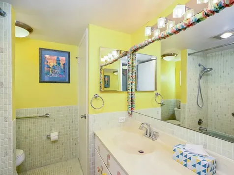 1770 Benjamin Franklin Drive Sarasota FL 34236