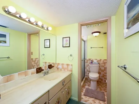 1770 Benjamin Franklin Drive Sarasota FL 34236