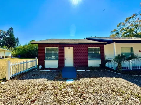 629 Wildwood Way Clearwater FL 33756