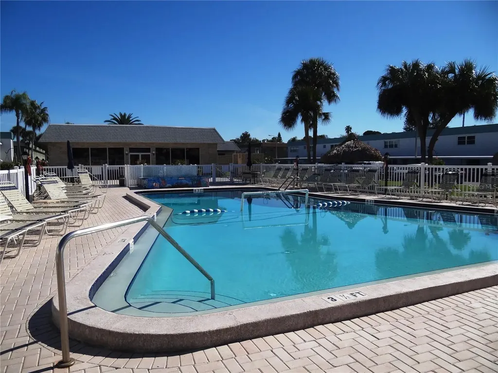 5357 81st Street N St Petersburg FL 33709