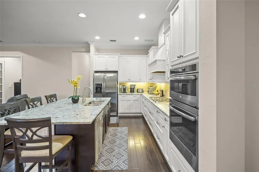 7809 Passionflower Drive Sarasota FL 34241