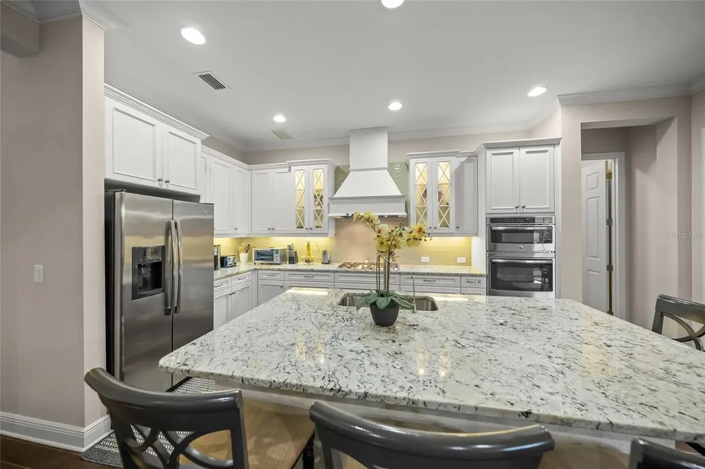 7809 Passionflower Drive Sarasota FL 34241