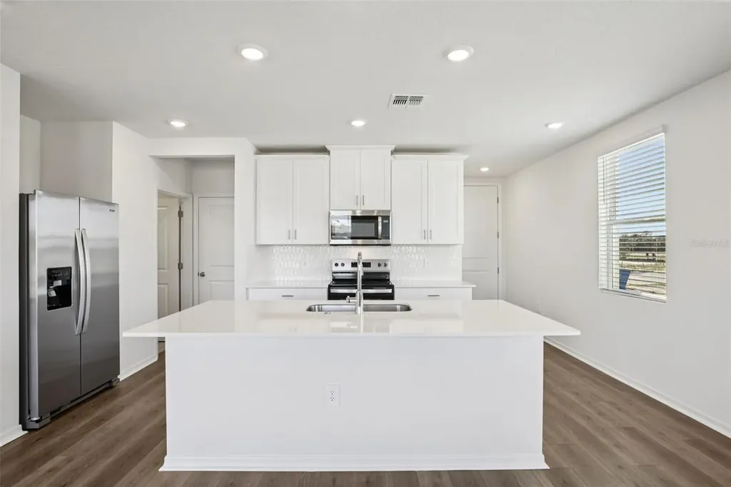 698 Muhly Way Lady Lake FL 32159