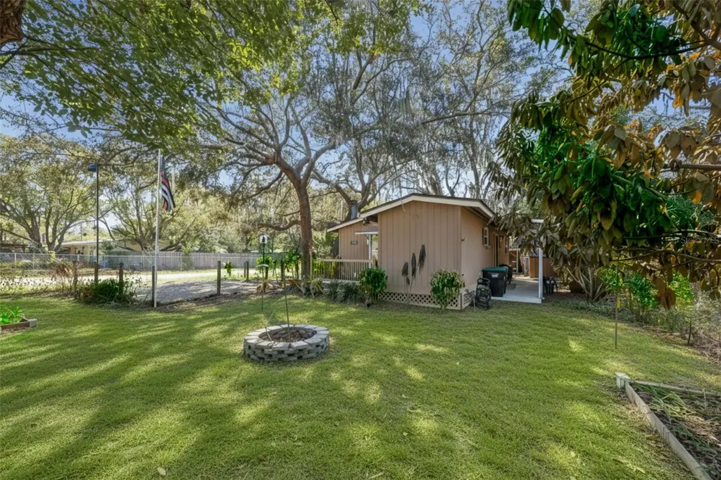 1366 Wildwood Street Apopka FL 32703