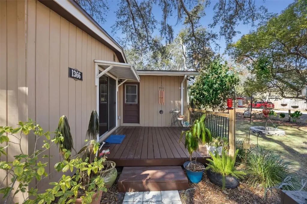 1366 Wildwood Street Apopka FL 32703
