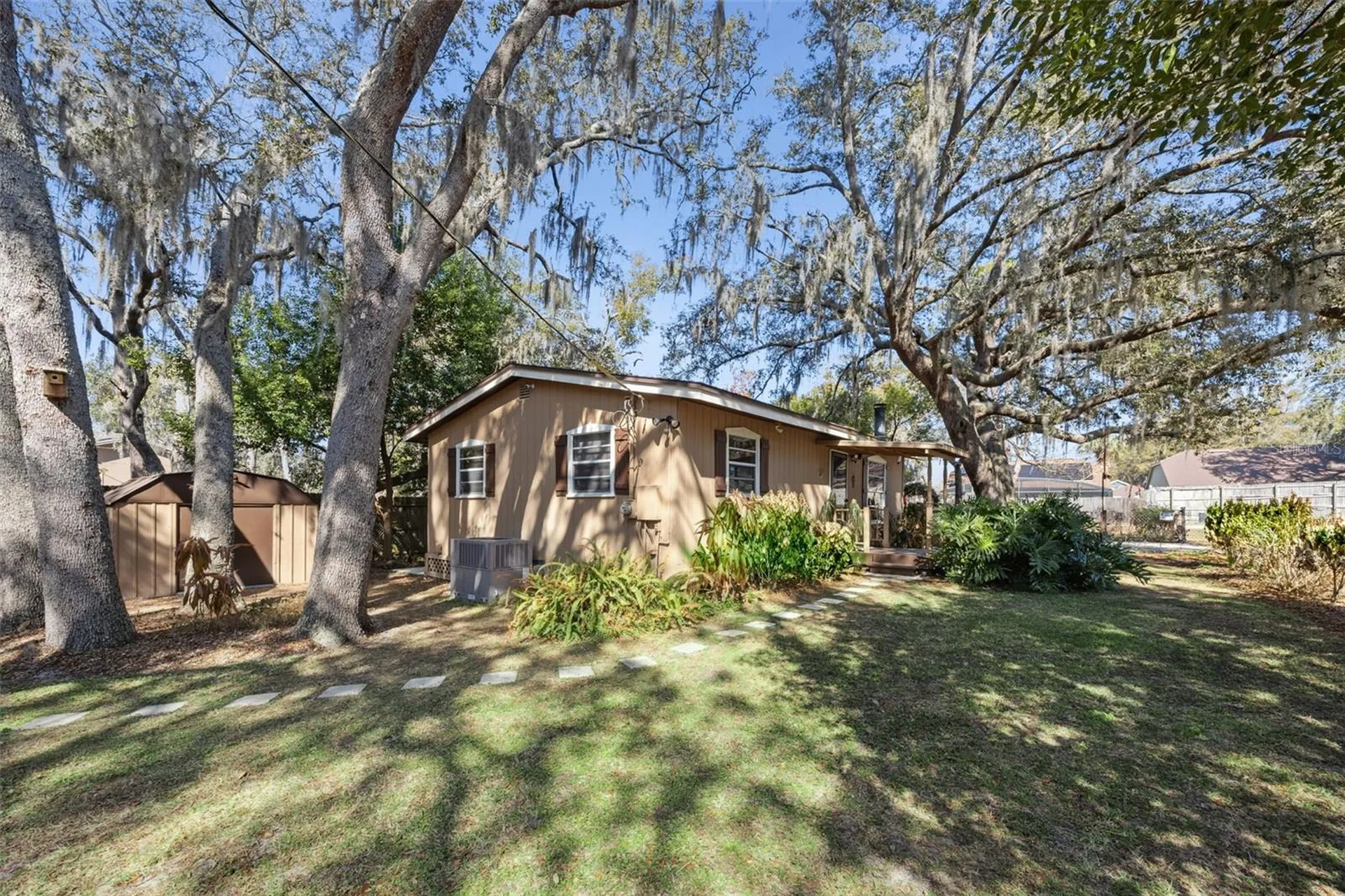 1366 Wildwood Street Apopka FL 32703