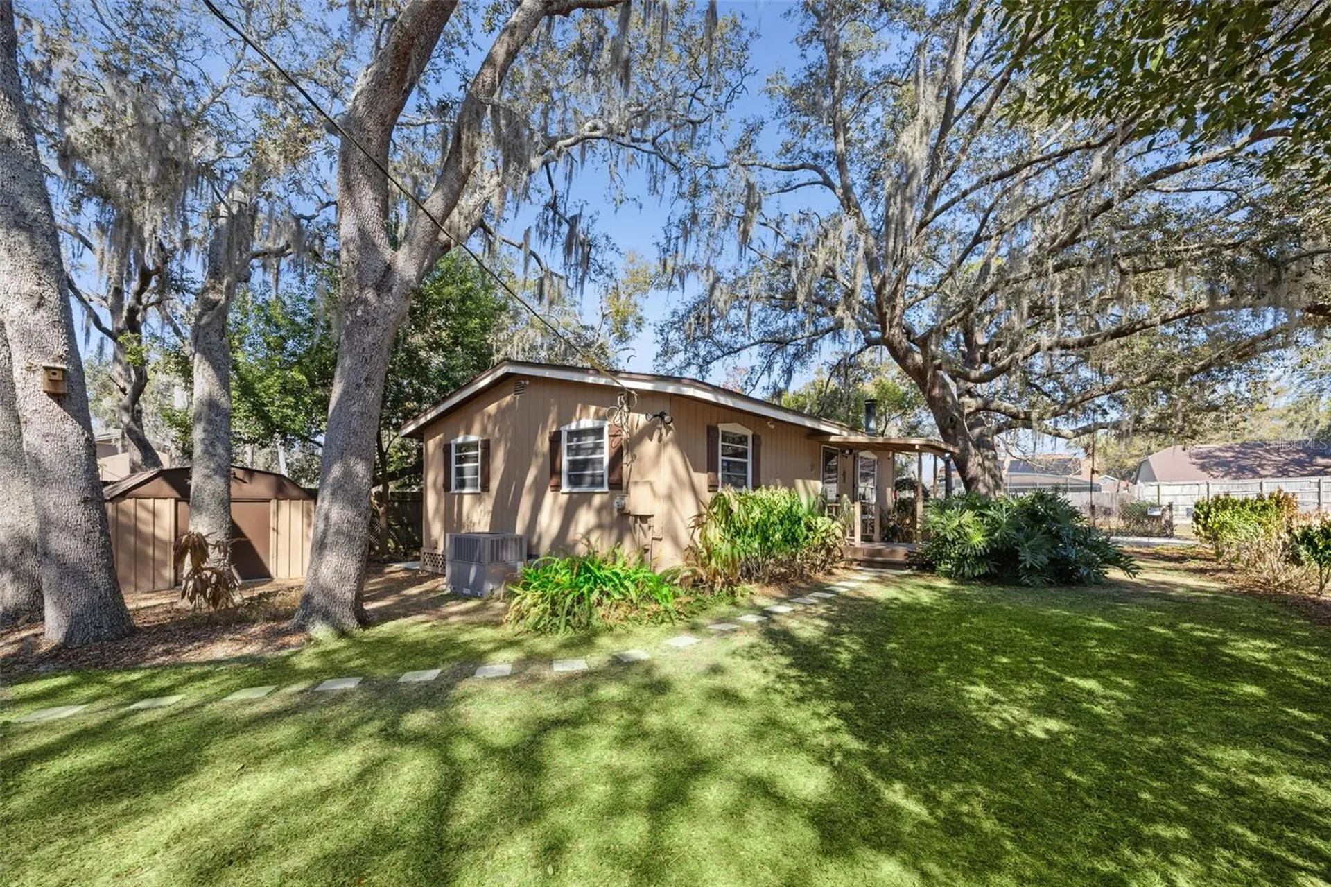 1366 Wildwood Street Apopka FL 32703