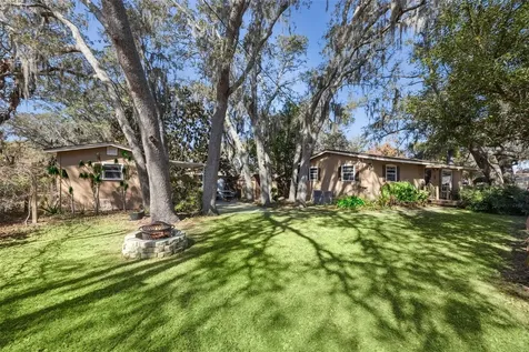 1366 Wildwood Street Apopka FL 32703