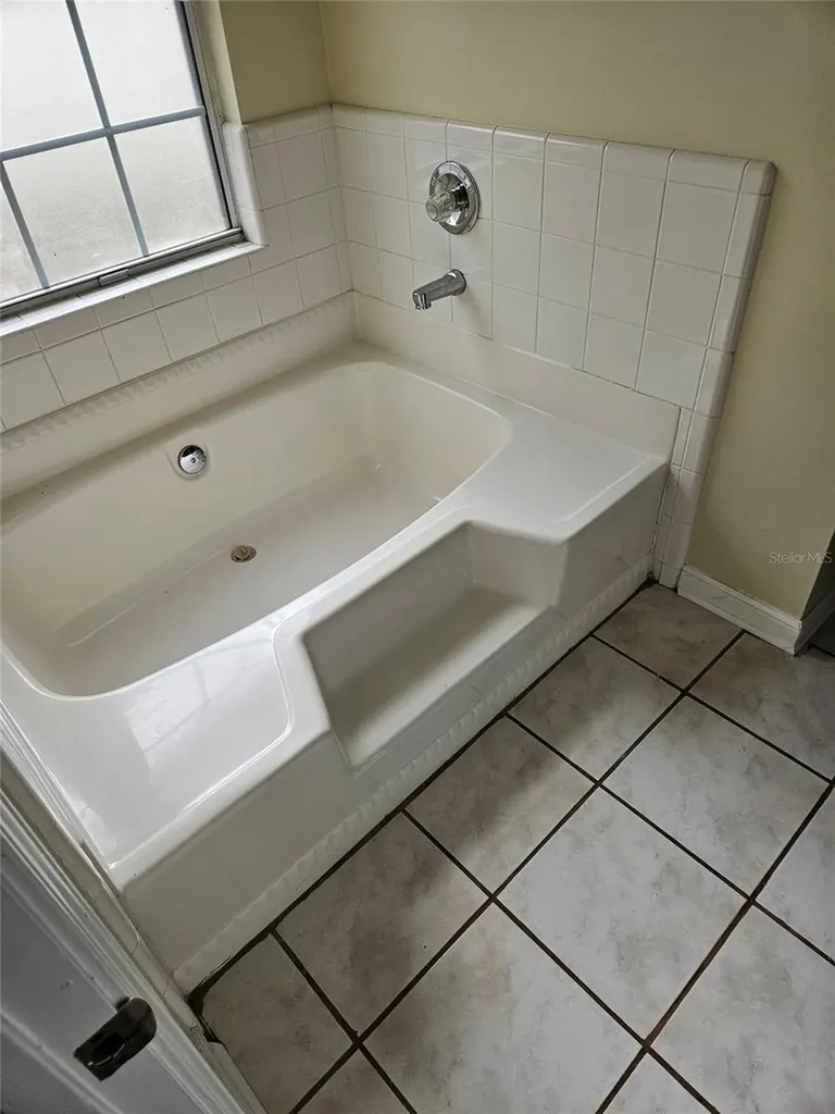 8033 Macdougall Drive E Jacksonville FL 32244