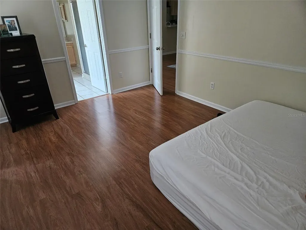8033 Macdougall Drive E Jacksonville FL 32244