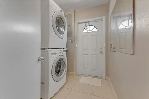 3326 S Peninsula Drive Port Orange FL 32127